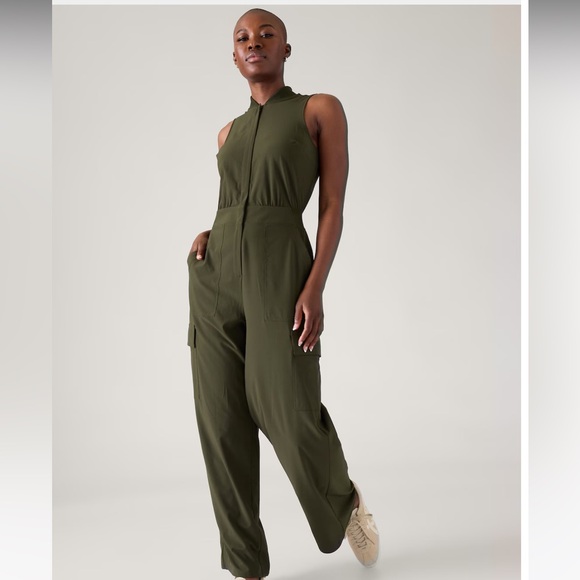 Athleta Brooklyn Utility olive green Jumpsuit - size 2 - Picture 1 of 8